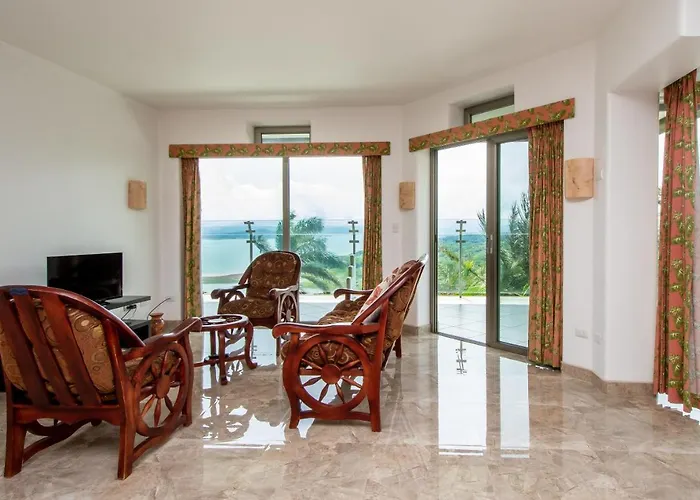 Aparthotel Arenal *